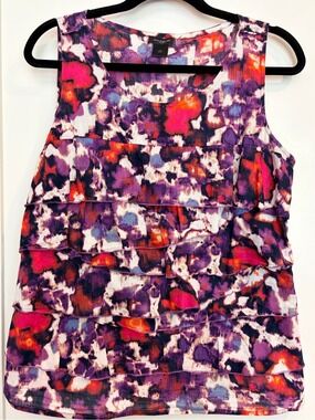 Ann Taylor Tiered Ruffle Floral Sleeveless Blouse Size 10 Purple Pink Career